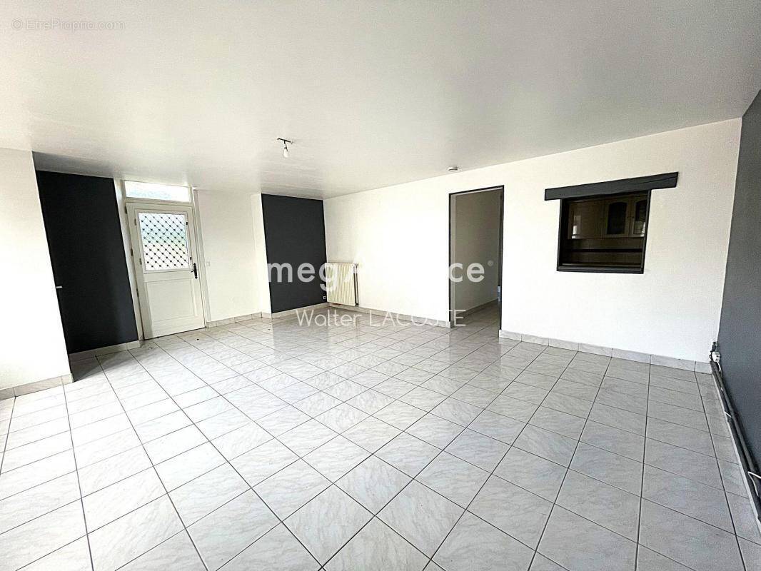 Appartement à CHAVENAY