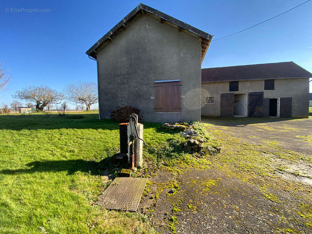 Maison à SEVIGNACQ