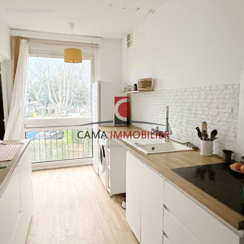 Appartement à FONTENAY-LE-FLEURY