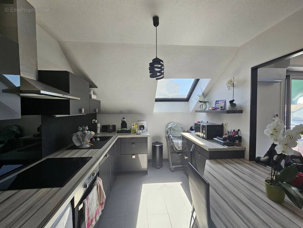 Appartement à AUREILHAN