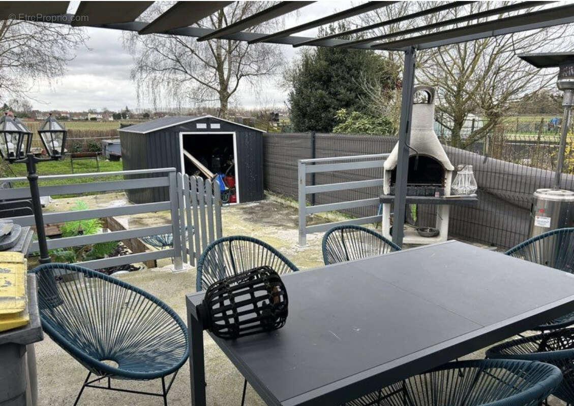 Maison à QUAROUBLE