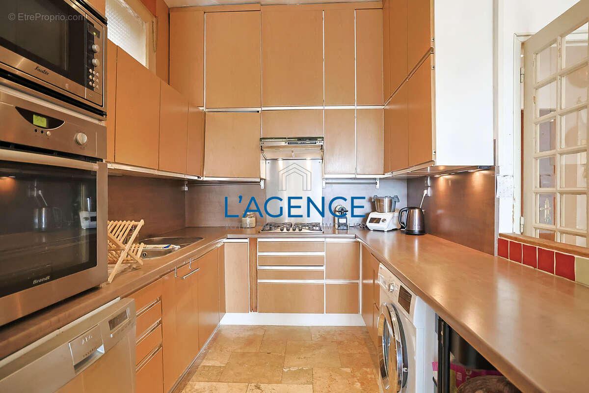 Appartement à HYERES