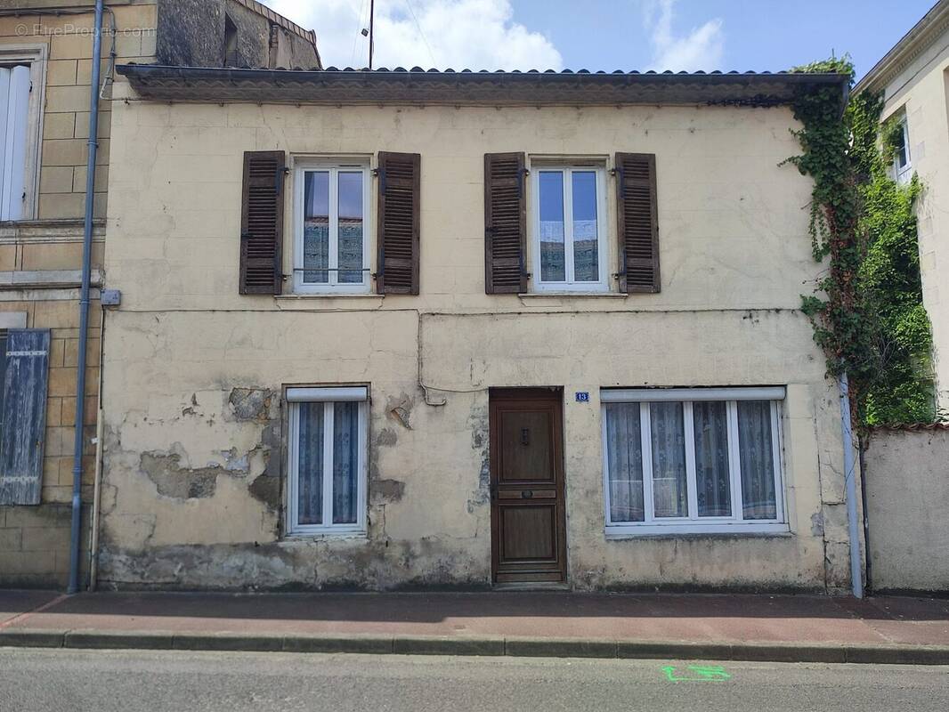 Maison à MIRAMBEAU