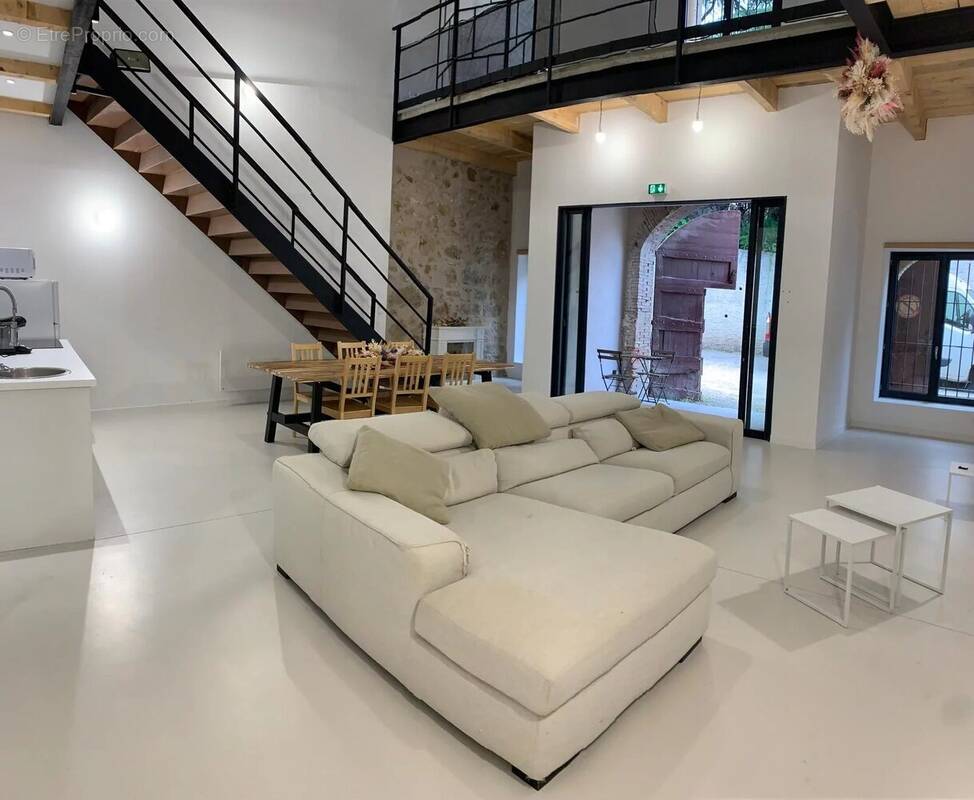 Appartement à BARJOLS