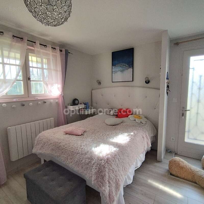Maison à TOUVRE