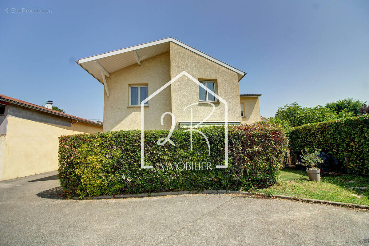 Appartement à SAINT-PRIEST
