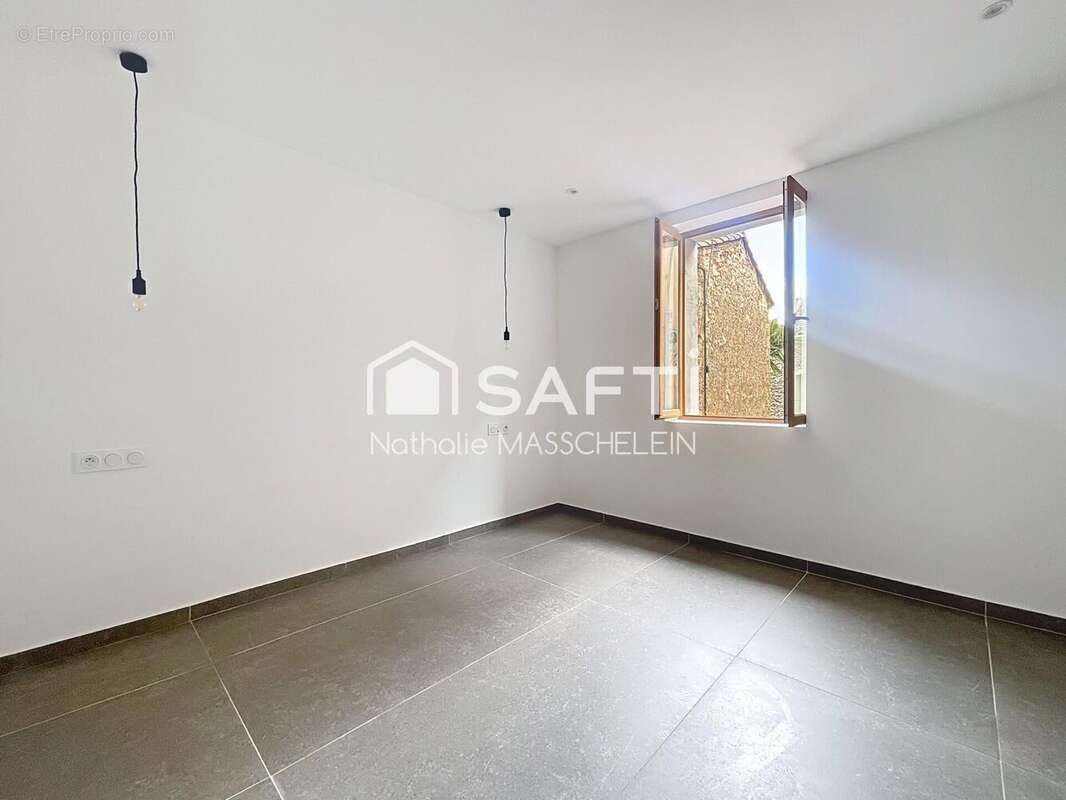 Photo 4 - Appartement à BAGNOLS-EN-FORET