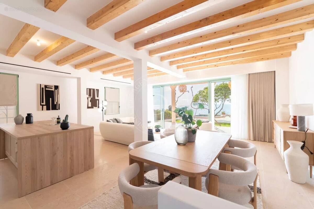 Maison à ROQUEBRUNE-CAP-MARTIN