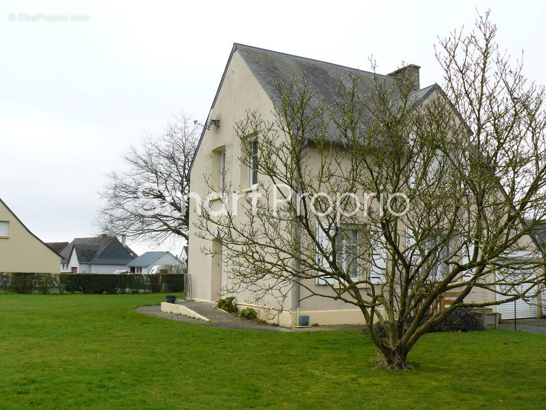 Maison à CAHAGNES