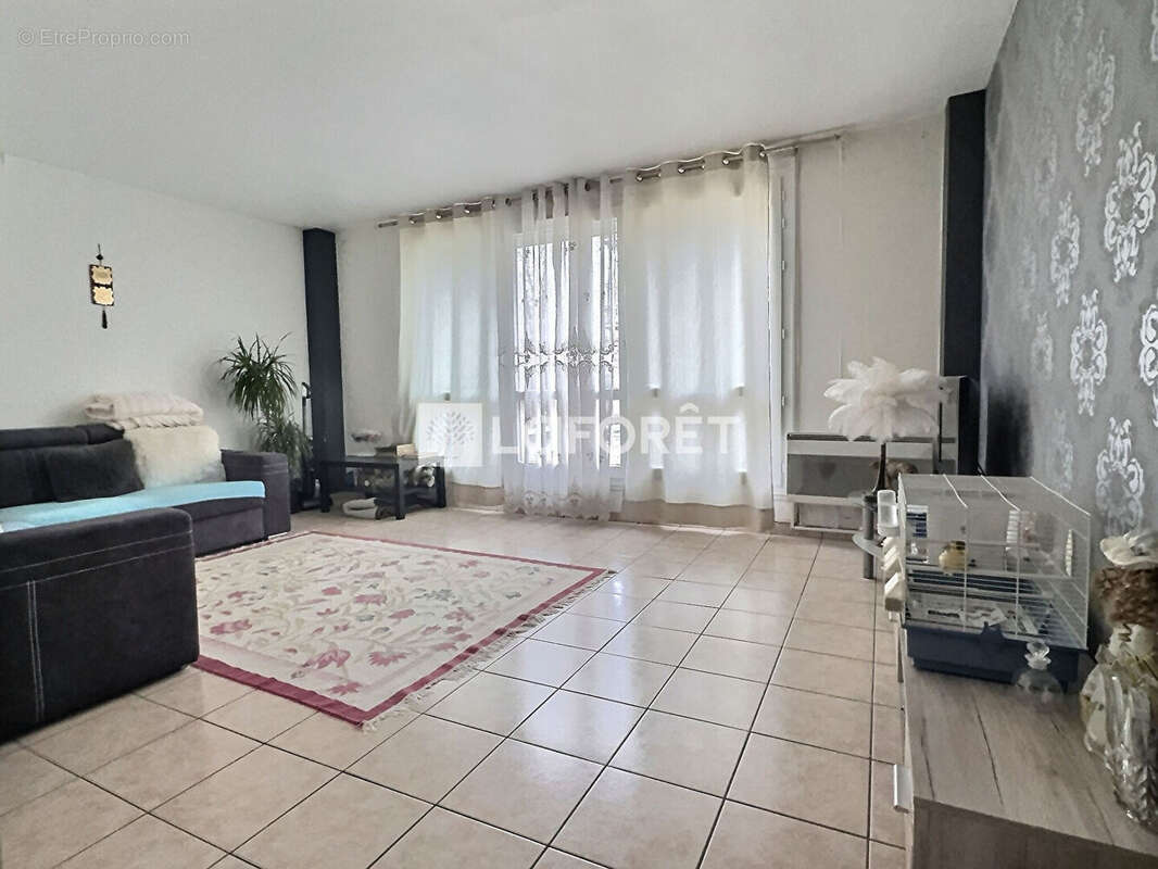 Appartement à EVRY