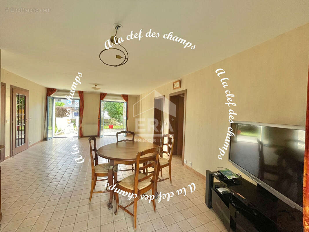 Appartement à SAINT-REMY-LES-CHEVREUSE
