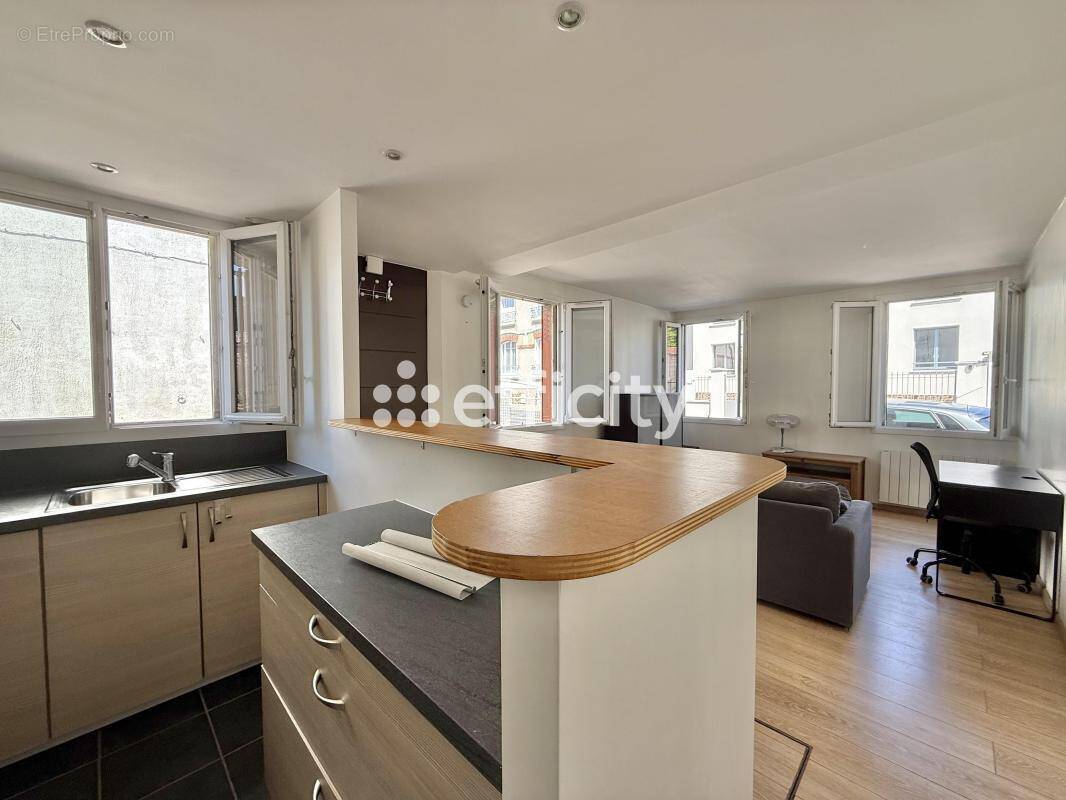 Appartement à BOURG-LA-REINE