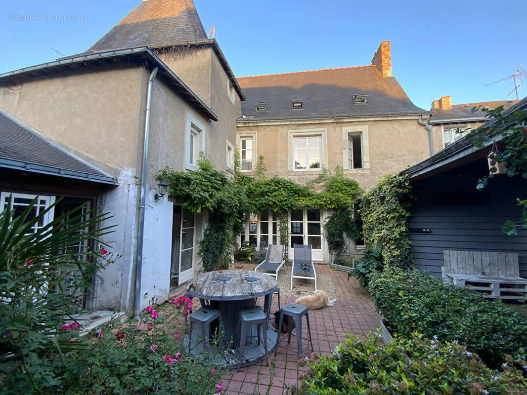 Maison à CHATEAU-GONTIER