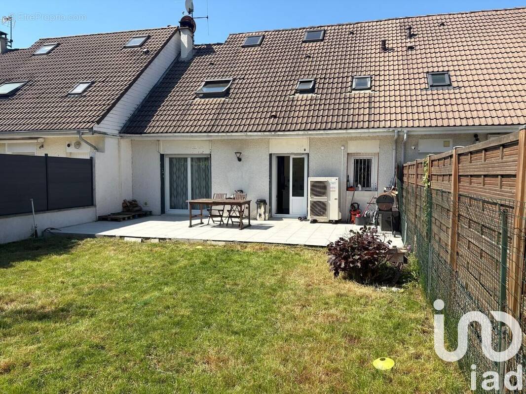Photo 1 - Maison à MERIEL
