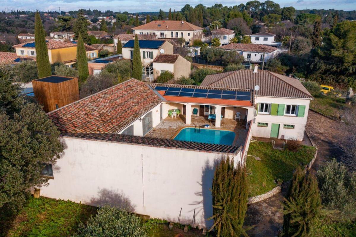 Maison à AUBAIS