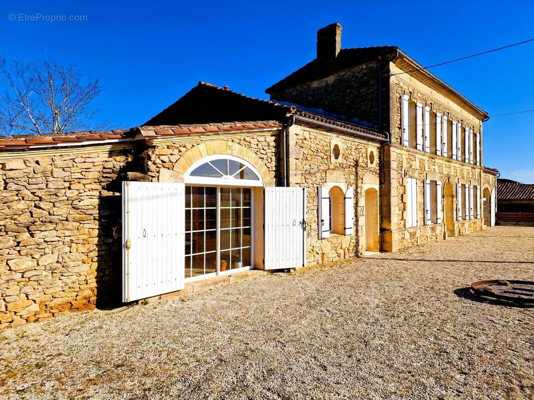 Maison à SAUVETERRE-DE-GUYENNE