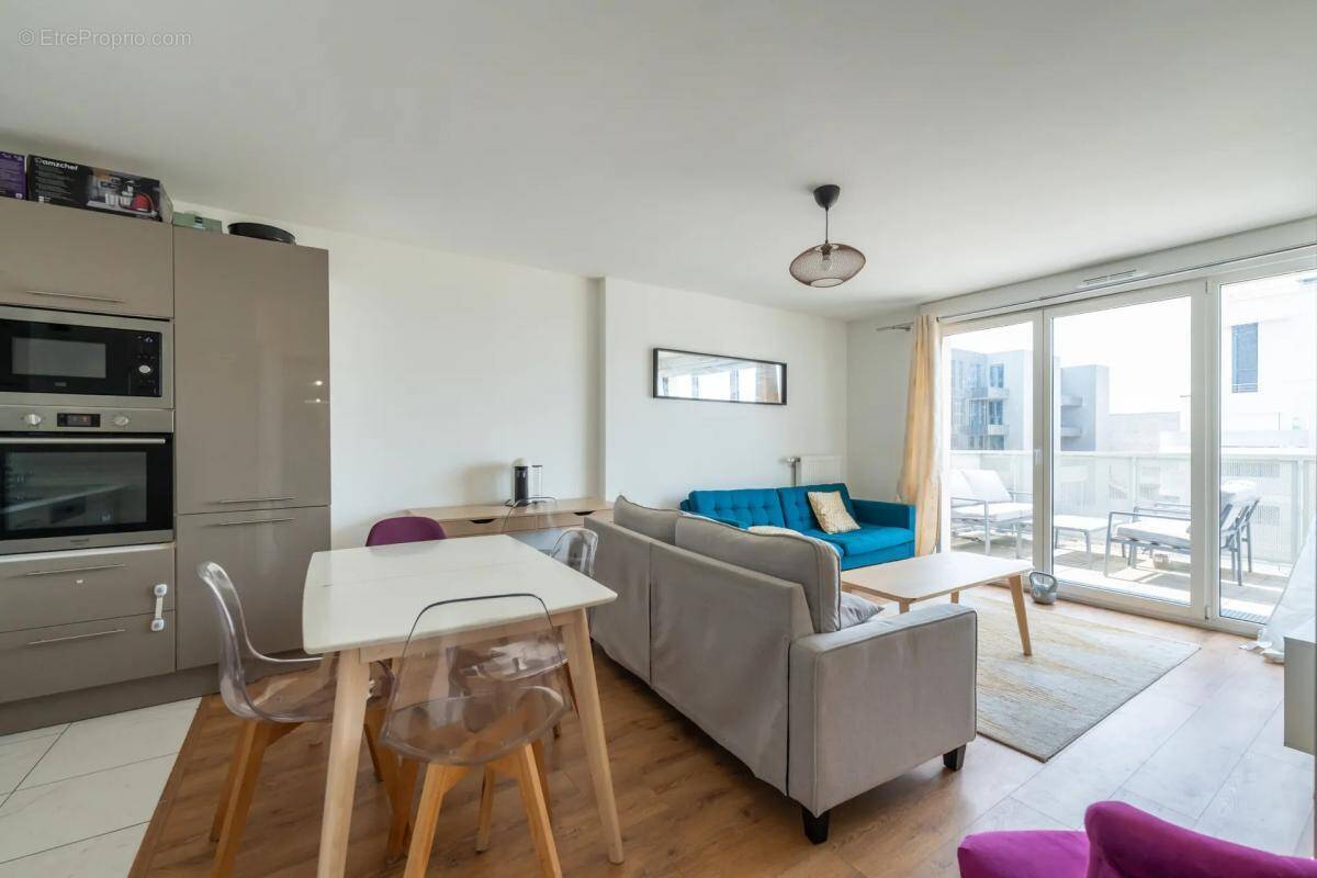 Appartement à COLOMBES