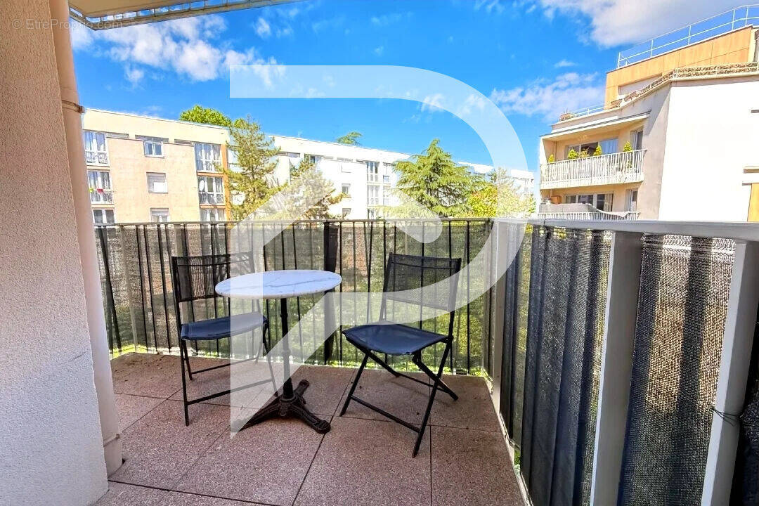 Appartement à EPINAY-SUR-SEINE