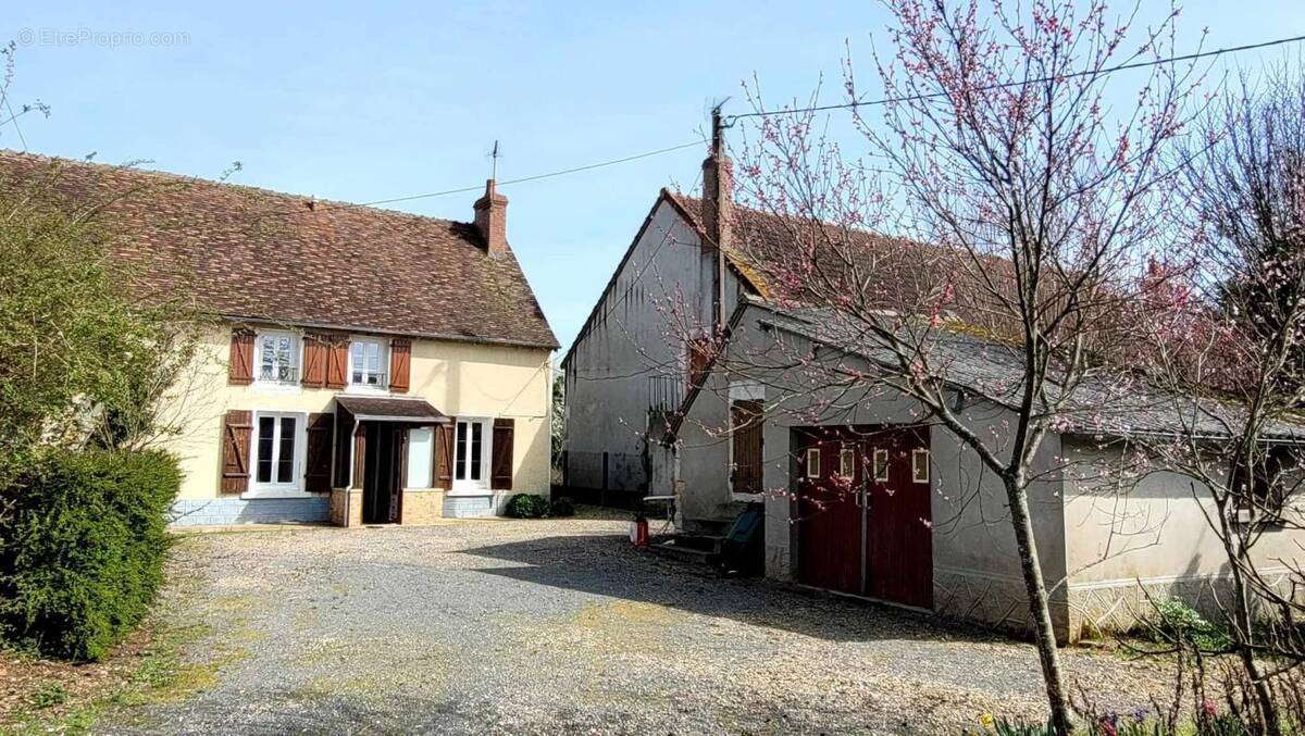 Maison à LA CHARITE-SUR-LOIRE