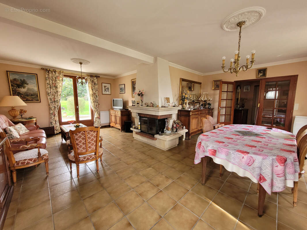 Maison à SABLE-SUR-SARTHE
