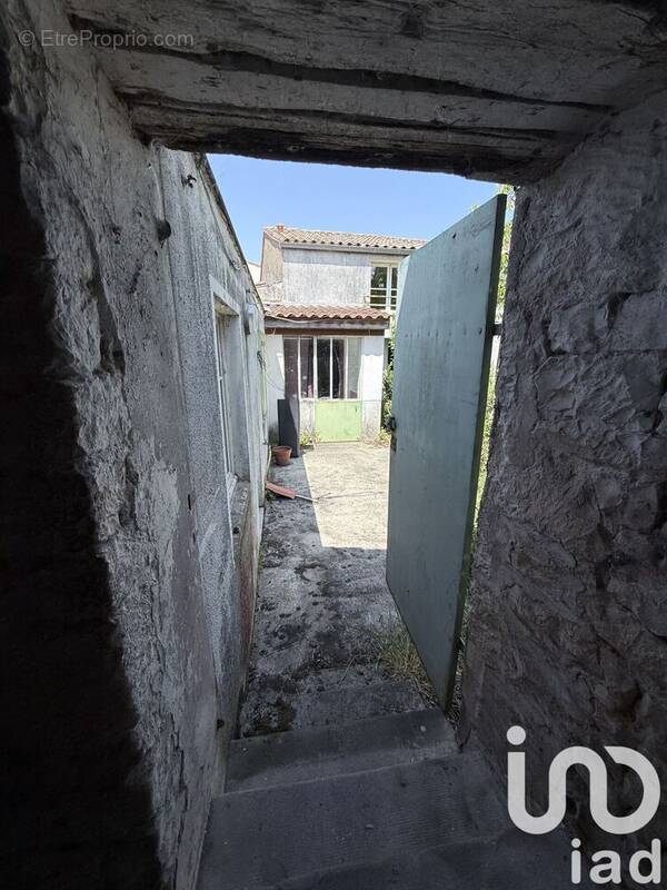 Photo 1 - Maison à ESNANDES