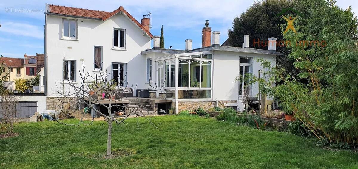 Maison à FRESNES