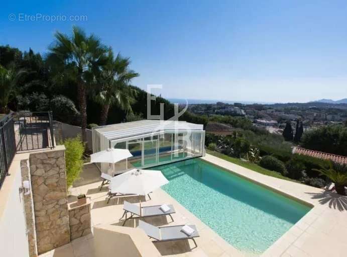 Maison à MOUGINS