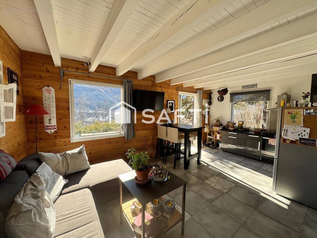 Photo 1 - Maison à LA SALLE-LES-ALPES