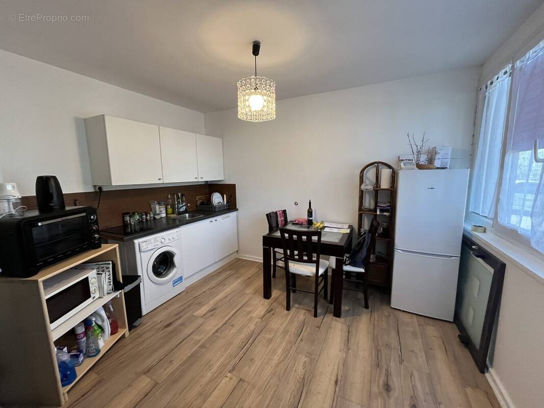 Appartement à FONTENAY-LE-FLEURY