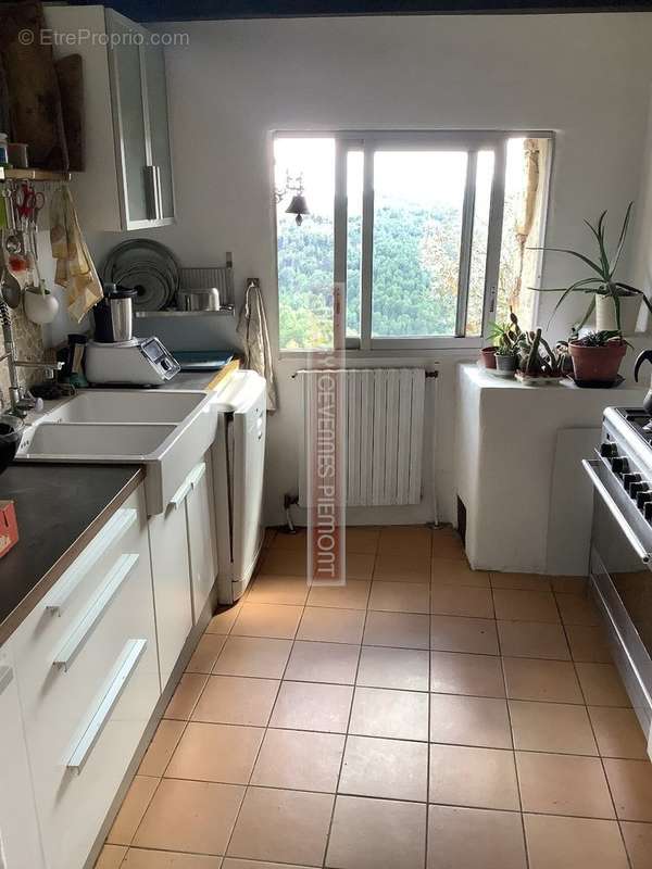 Maison à PORTES