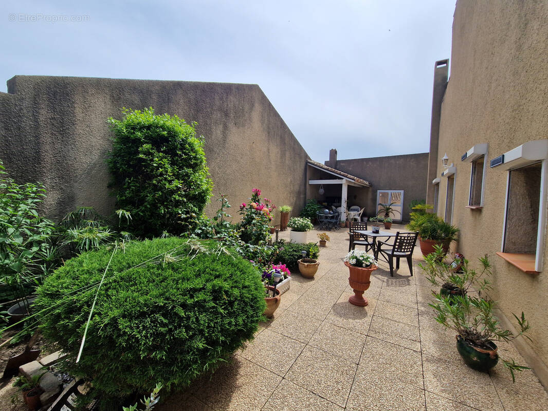 Appartement à COURSAN