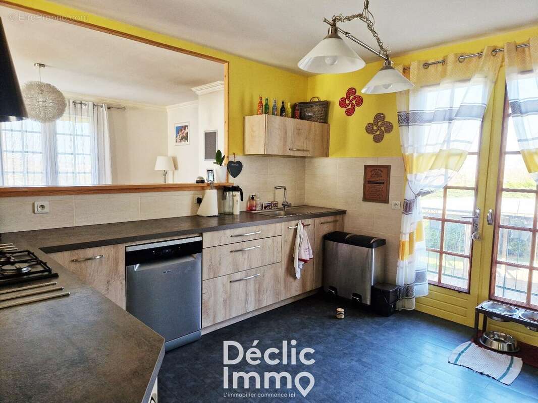 Maison à TOUVRE