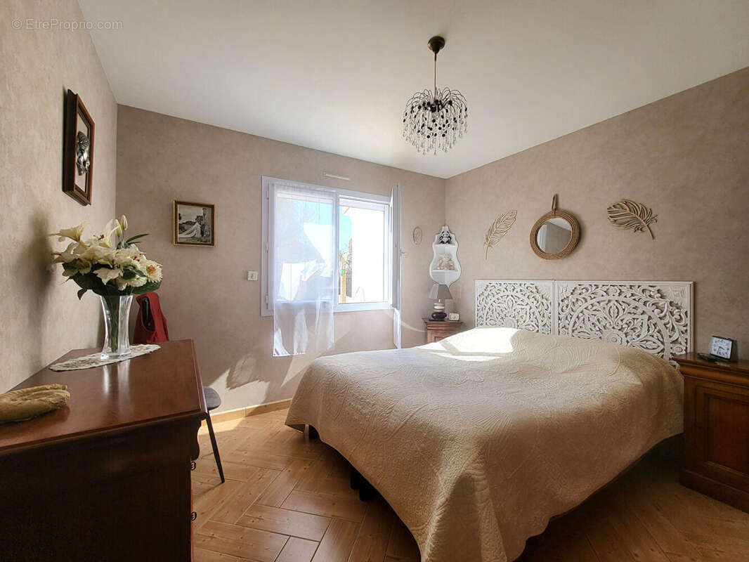 Maison à NUEIL-LES-AUBIERS