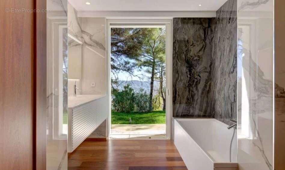 Maison à MOUGINS