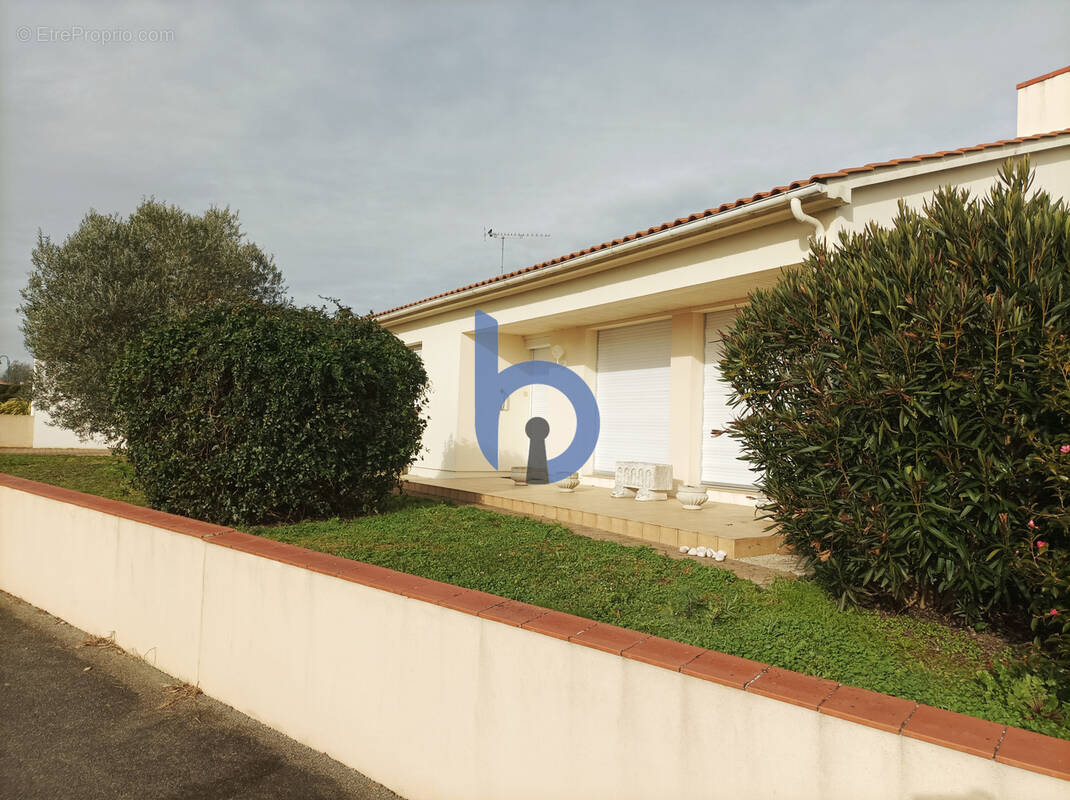 Maison à MACHE