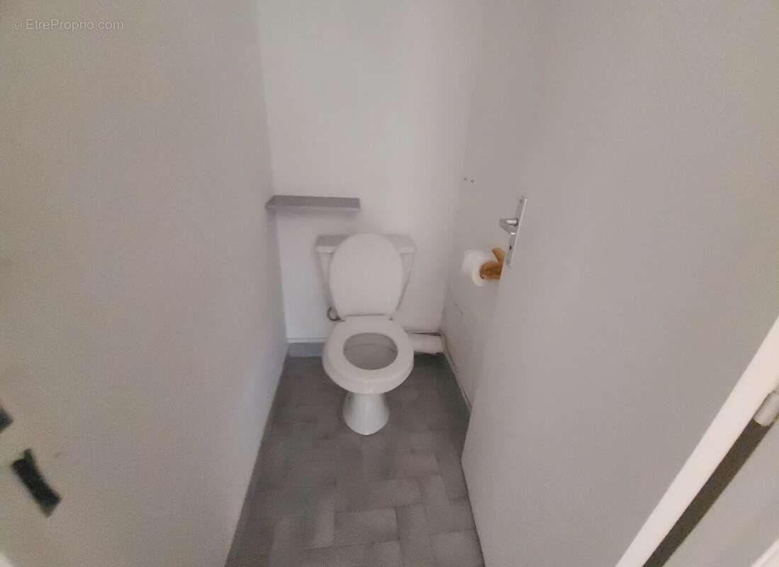 Appartement à VALLAURIS