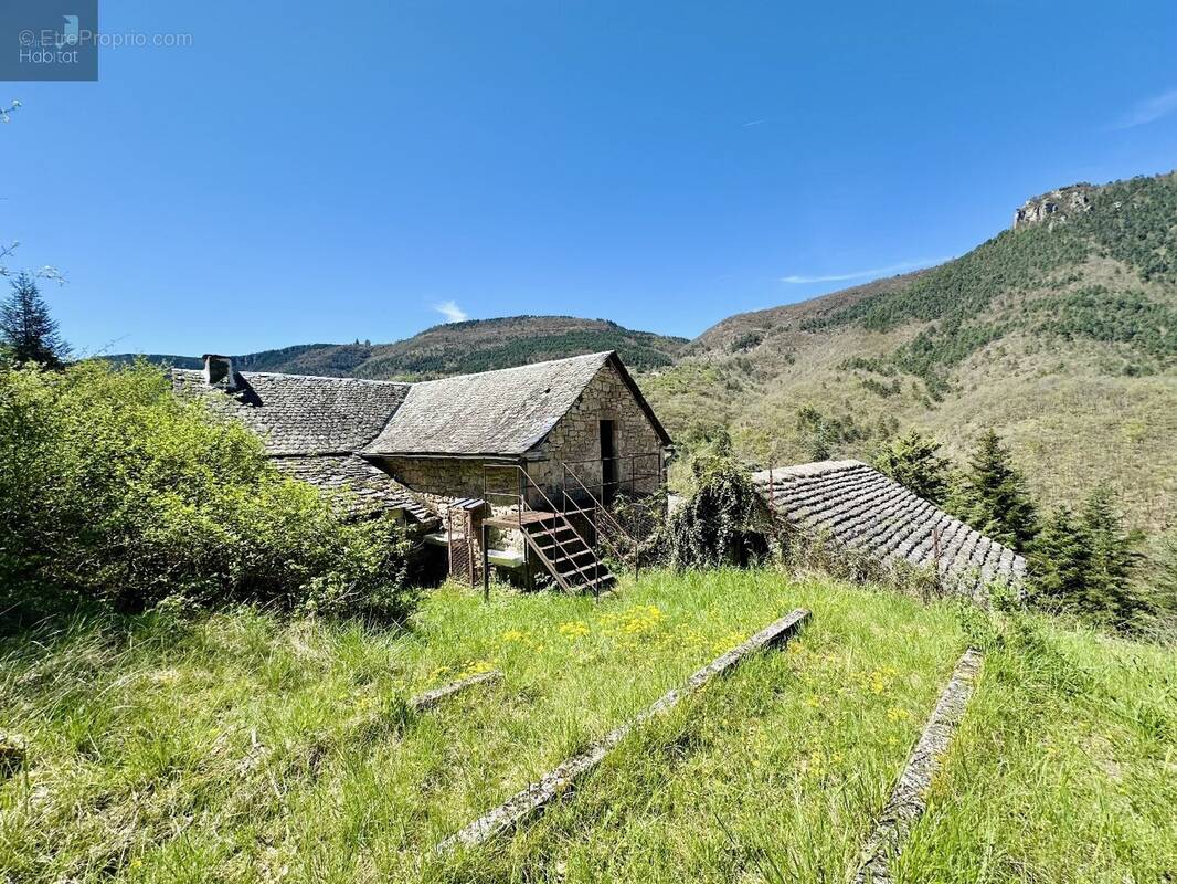 Maison à LE MASSEGROS