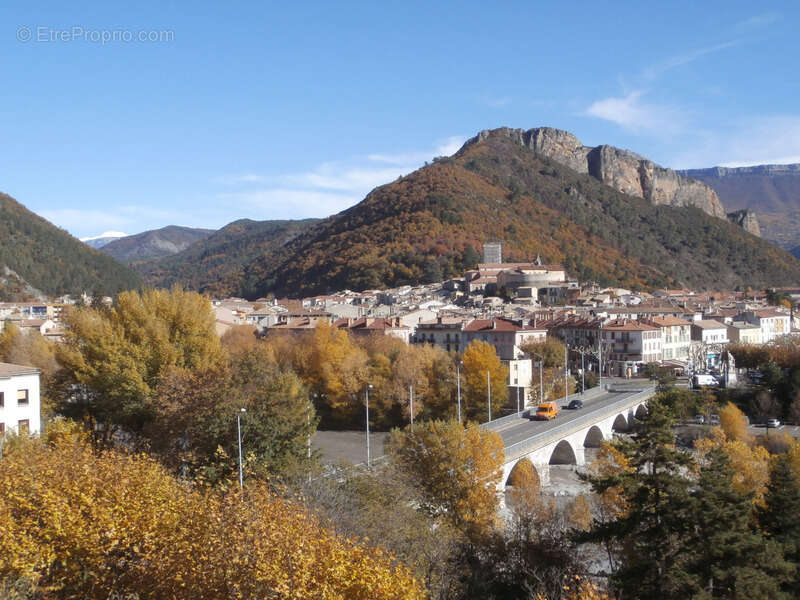 Commerce à DIGNE-LES-BAINS