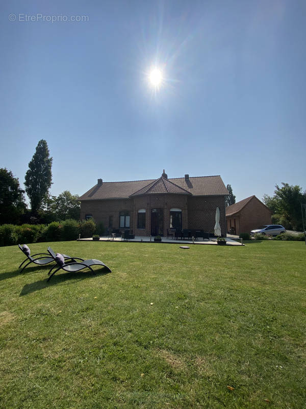 Maison à HOUPLINES