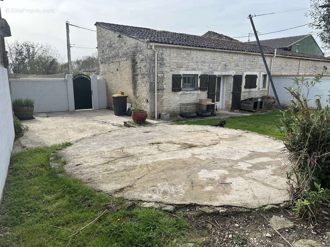 Maison à JARNAC