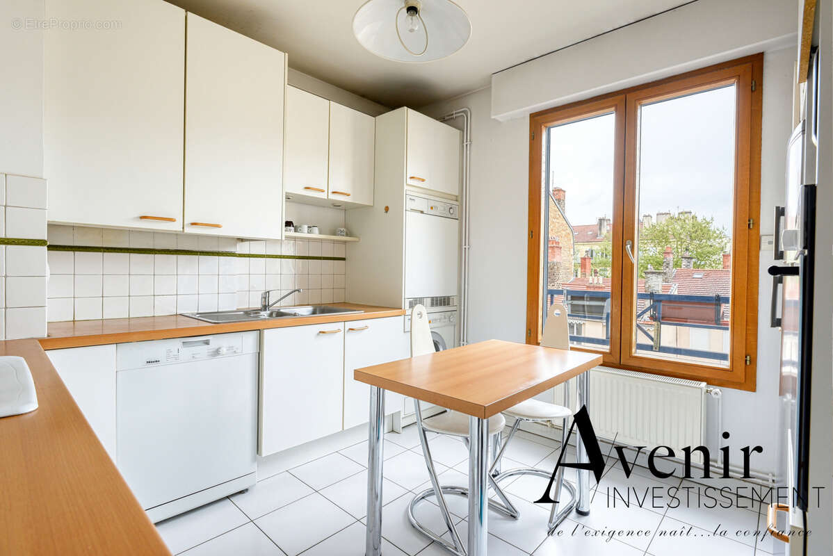 Appartement à LYON-6E