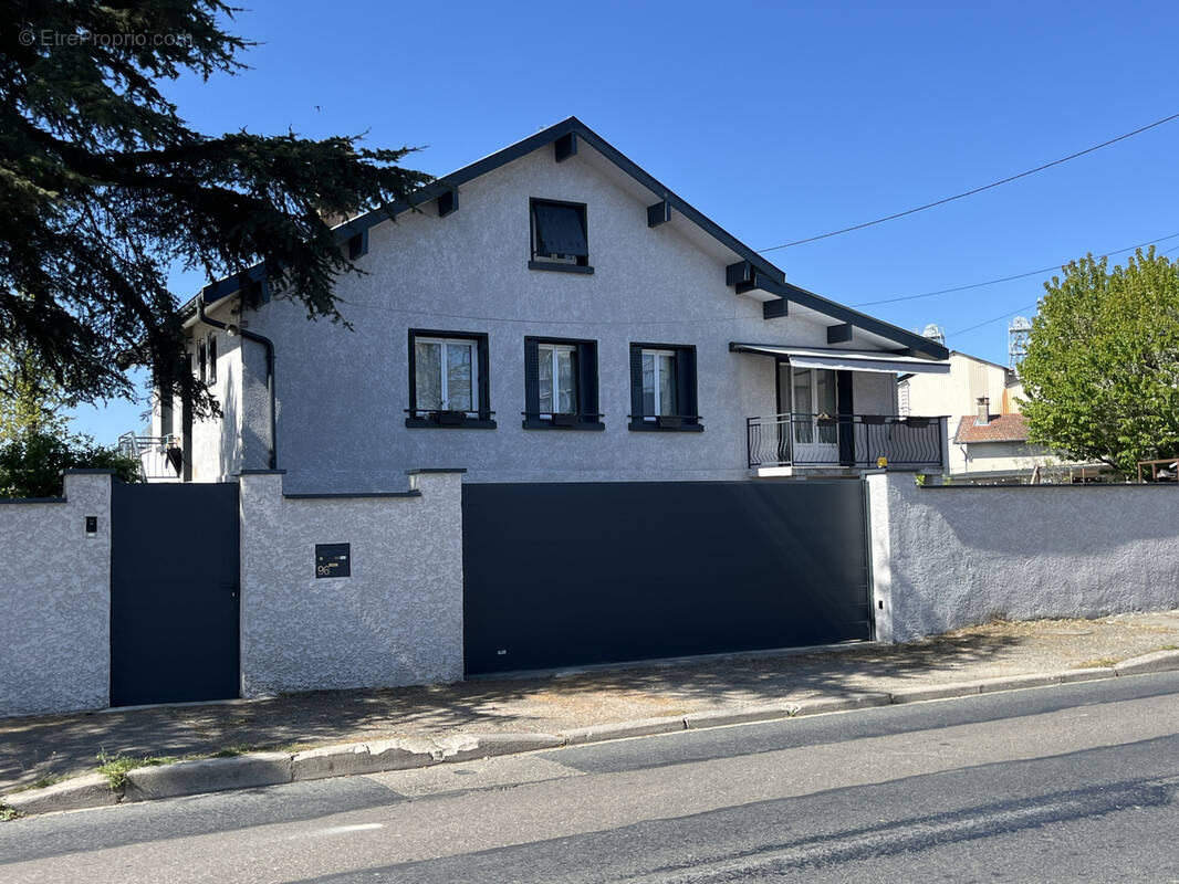 Maison à SAINT-ANDRE-DE-CORCY