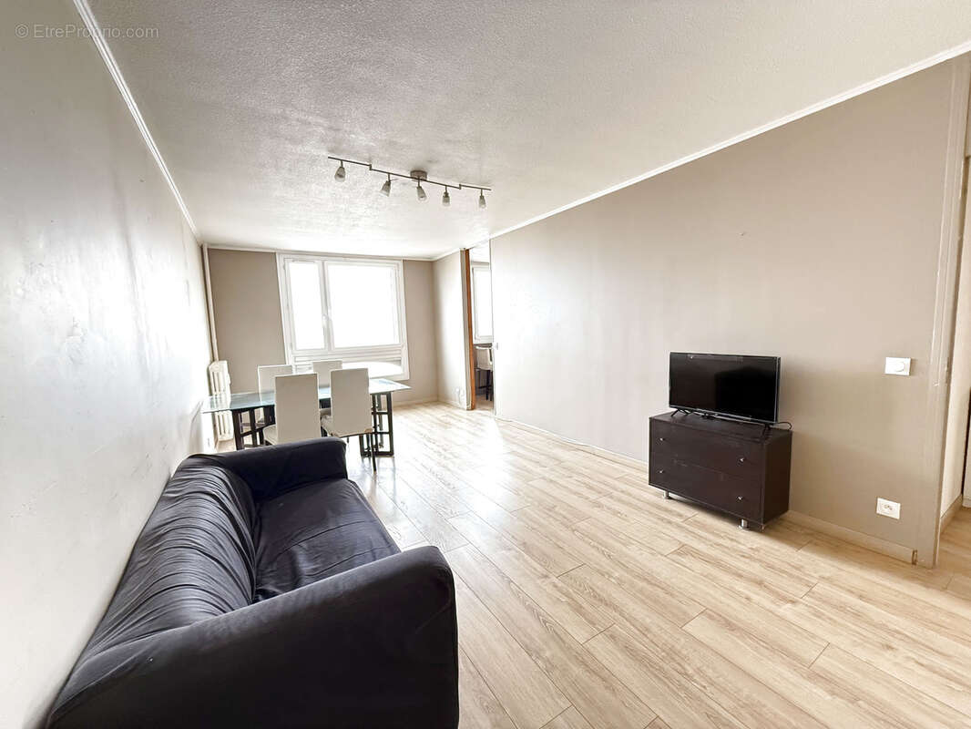 Appartement à LYON-8E