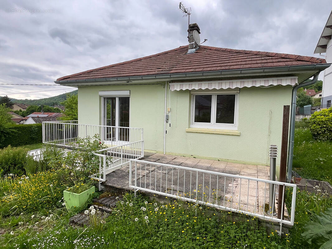 Maison à PONT-DE-ROIDE
