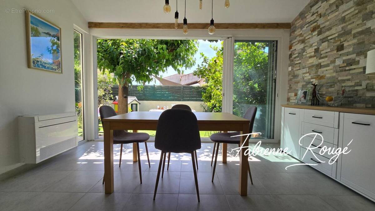 Maison à LA CRAU