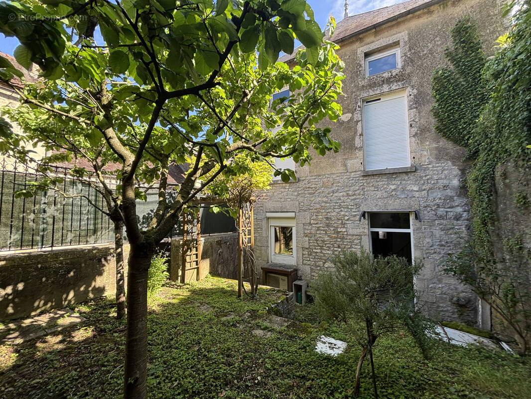Maison à LAIGNES