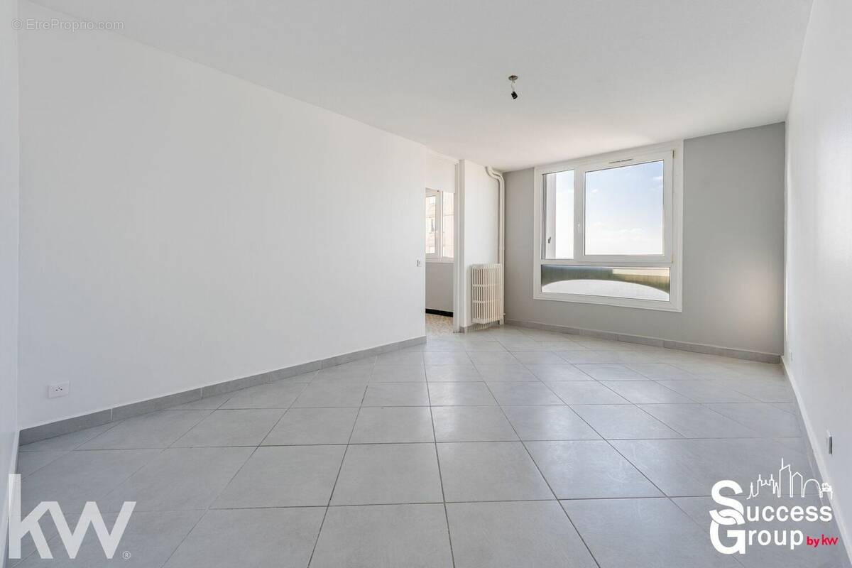 Appartement à LYON-8E