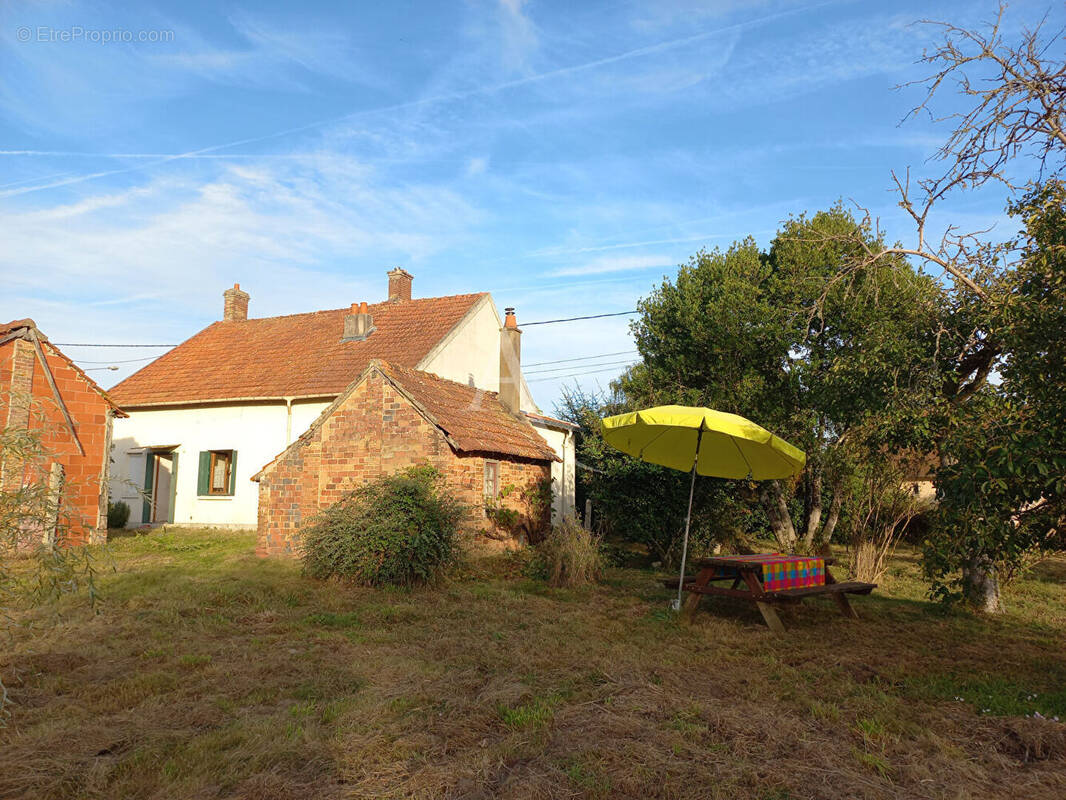 Maison à LAMOTTE-BEUVRON