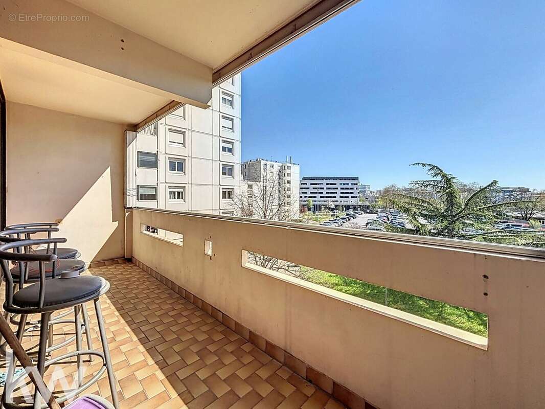 Appartement à VAULX-EN-VELIN