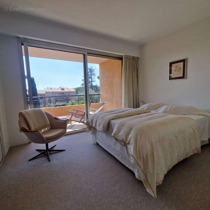 Appartement à VENCE